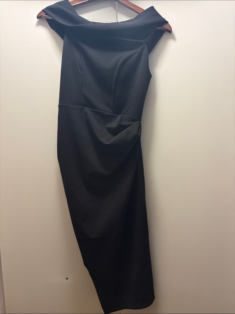 Express Black Off-Shoulder Midi Dress